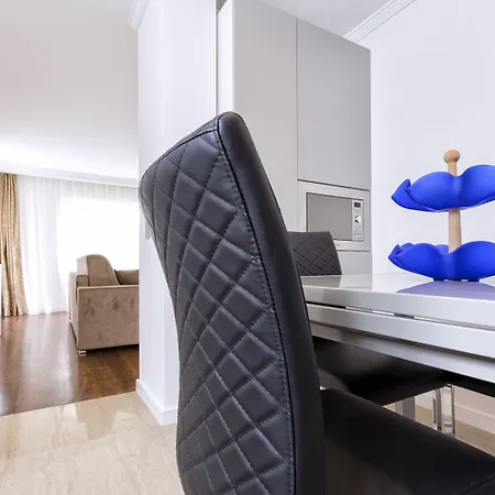 The Queen Luxury - Vinicia Appartamento *
