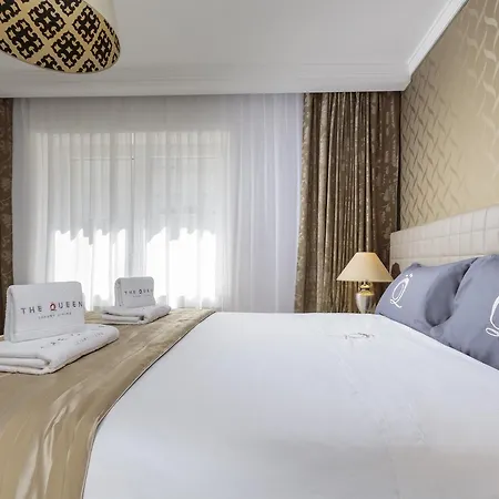 The Queen Luxury - Vinicia