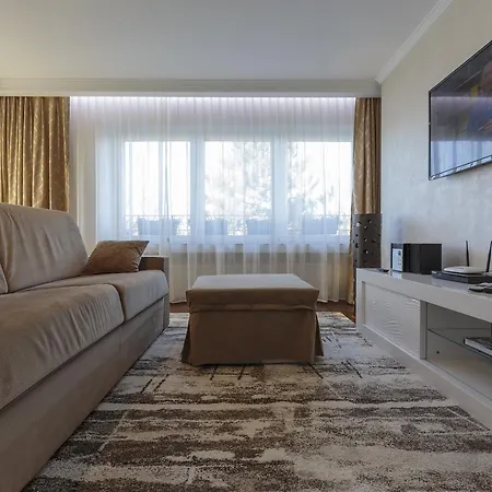 The Queen Luxury - Vinicia Apartment *