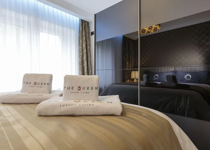 The Queen Luxury - Vinicia *