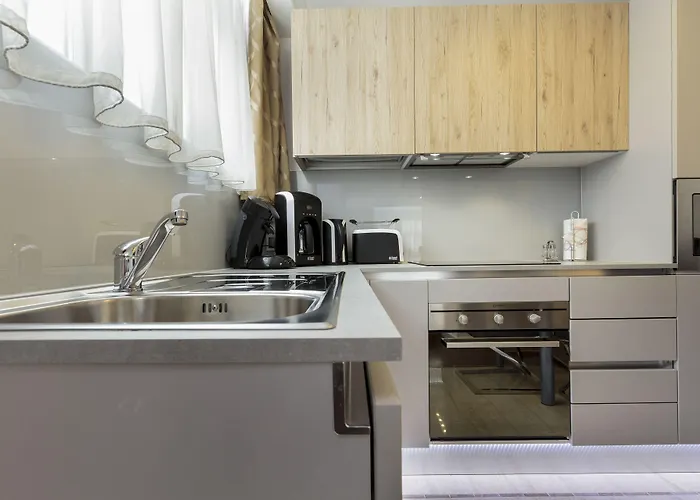 The Queen Luxury - Vinicia Apartamento