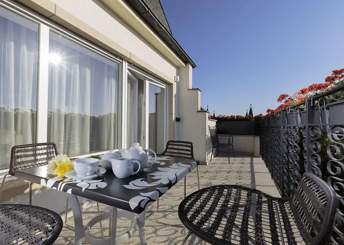 The Queen Luxury - Vinicia Apartamento