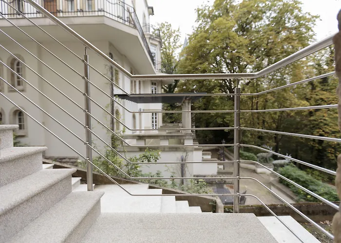 The Queen Luxury - Vinicia Appartement *