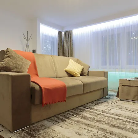 The Queen Luxury - Vinicia Apartment *