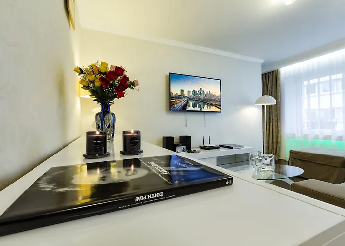 The Queen Luxury - Vinicia *